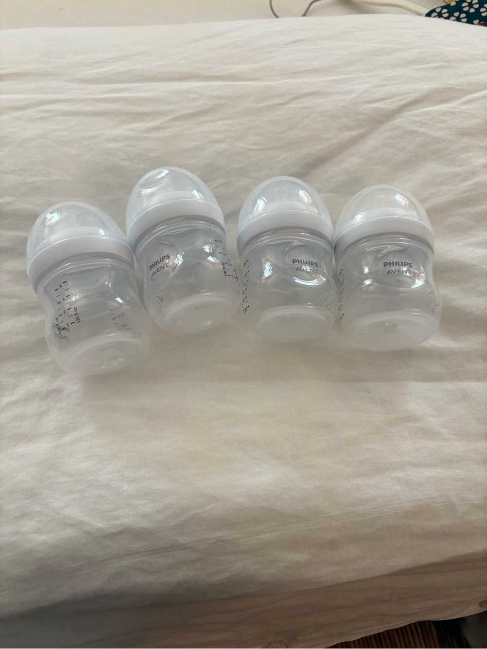 Philips Avent Clear White Baby Bottles - Set of 4
